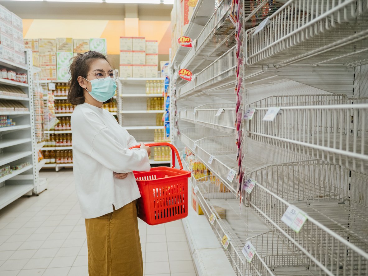 shopper-empty-shelves